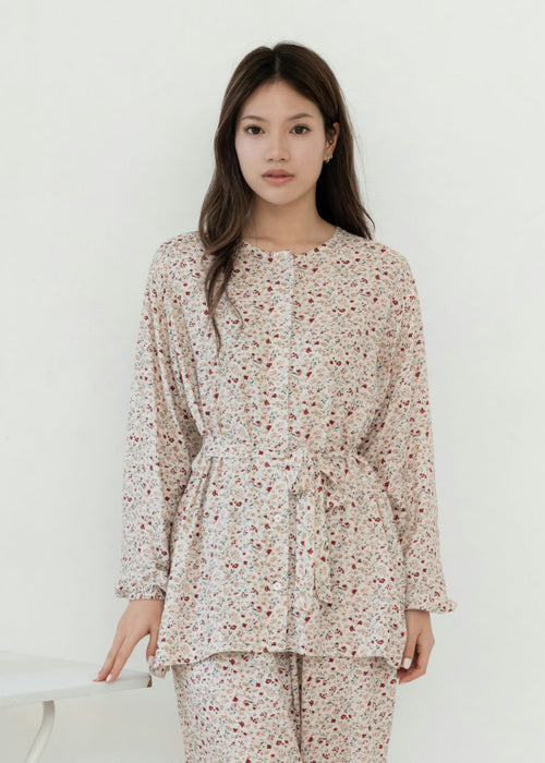(Sample) Amoura Long Pajama Set in Cream Tiny Flower