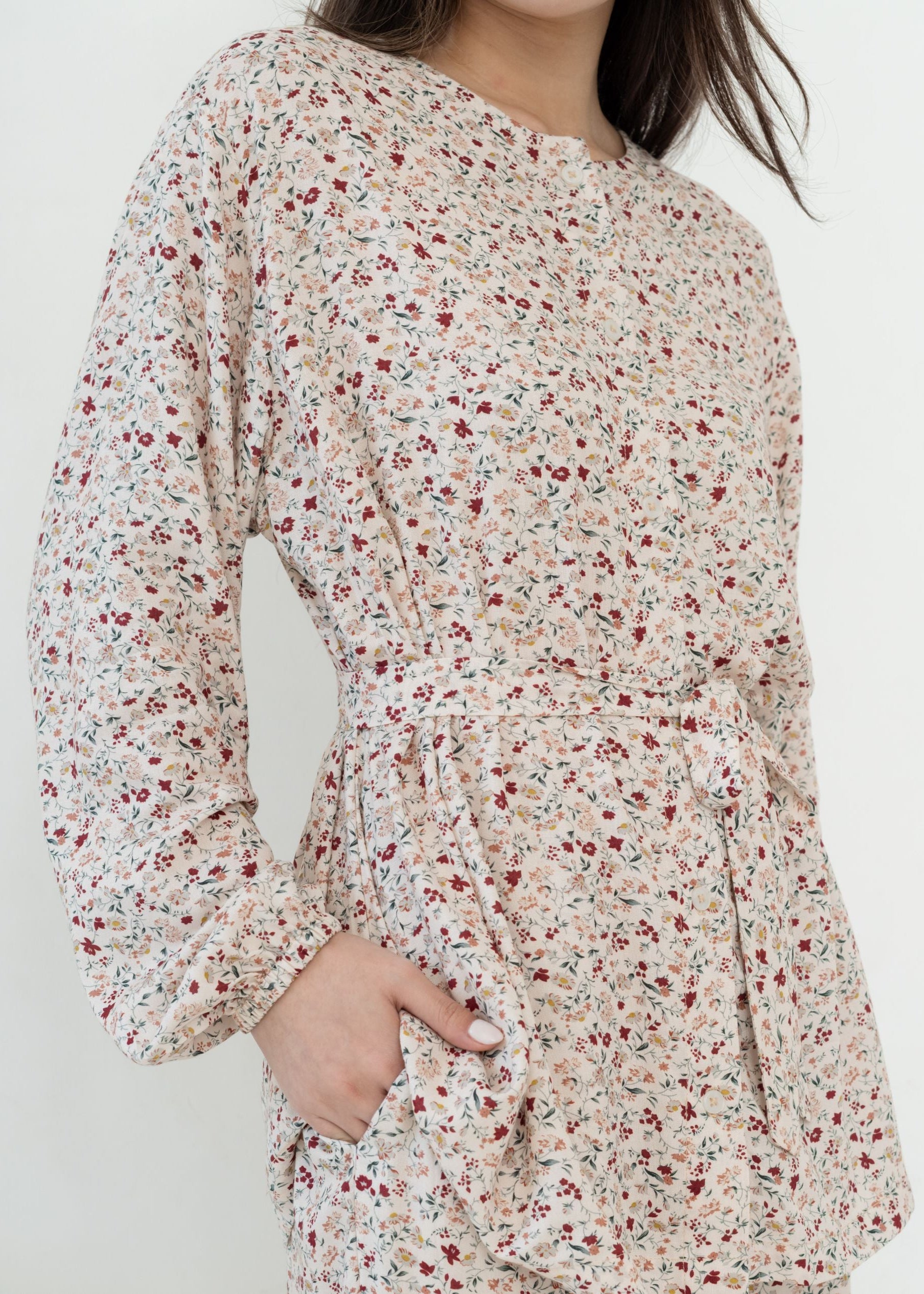 Amoura Long Pajama Set in Cream Tiny Flower